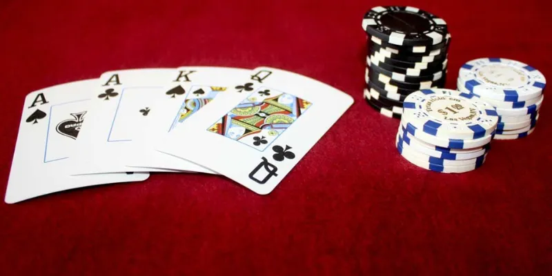 Các chuyên gia chia sẻ cách chơi Poker thắng lớn